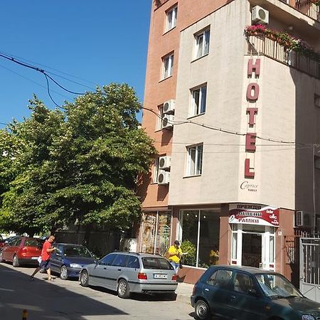 Caprice Family Hotel Varna Exterior foto